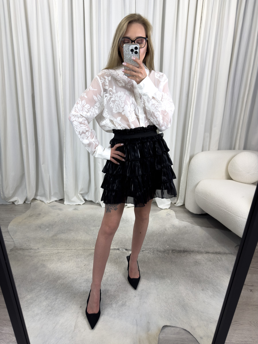 Koszula mgiełka Rose biała – transparentna koszula damska z białym kwiatowym haftem, styl romantyczny.